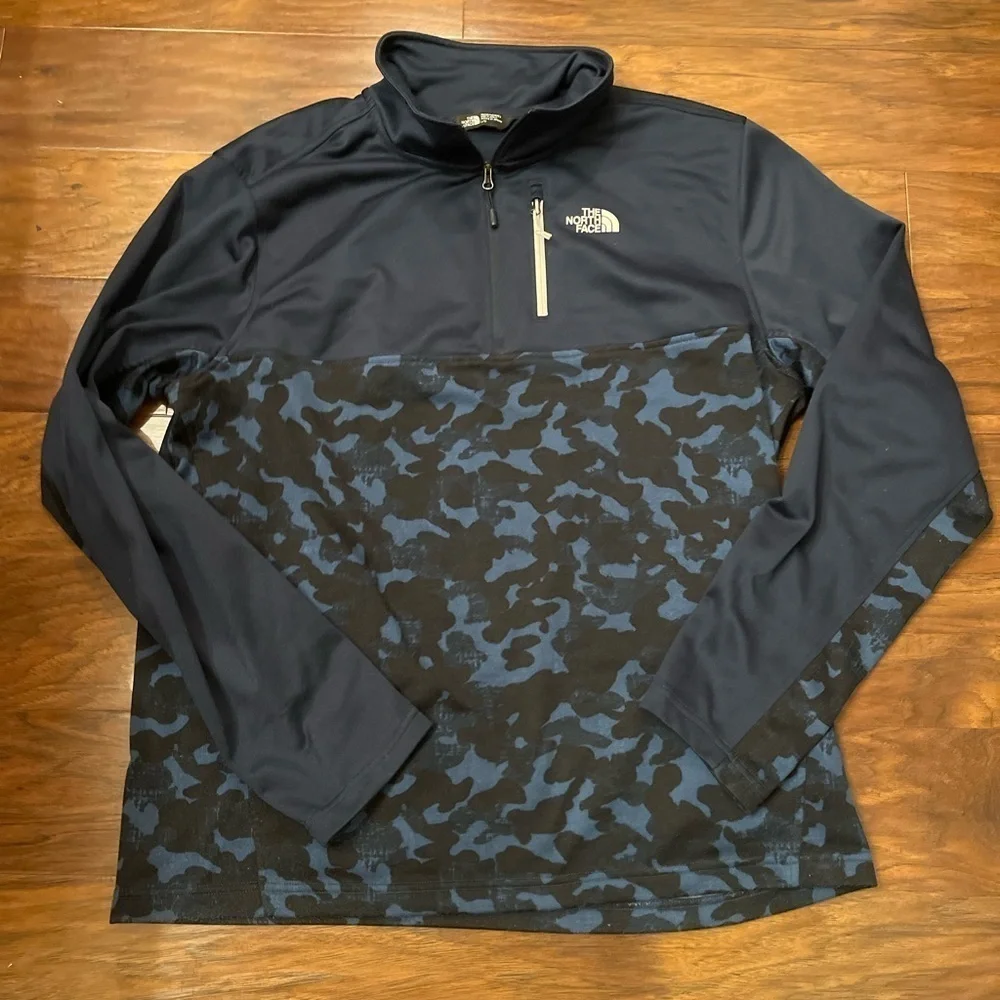 The North Face Blue Camo Quarter Zip Size L